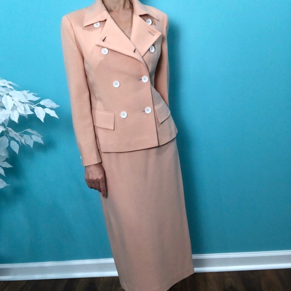 100% Wool Women Double Breasted Suit Set/Peachy Color - Picture 3 of 16